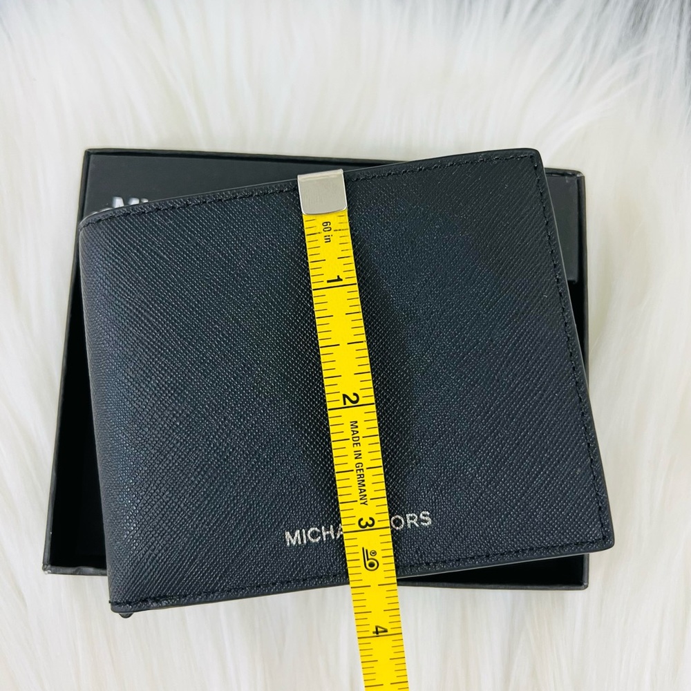 Michael Kors Andy Men’s Slim Billfold Wallet - Picture 13 of 14